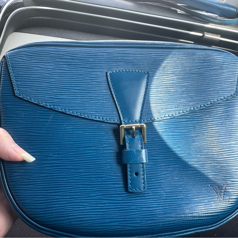 Louis Vuitton June Fille Epi Crossbody Bag - Picture 10 of 16